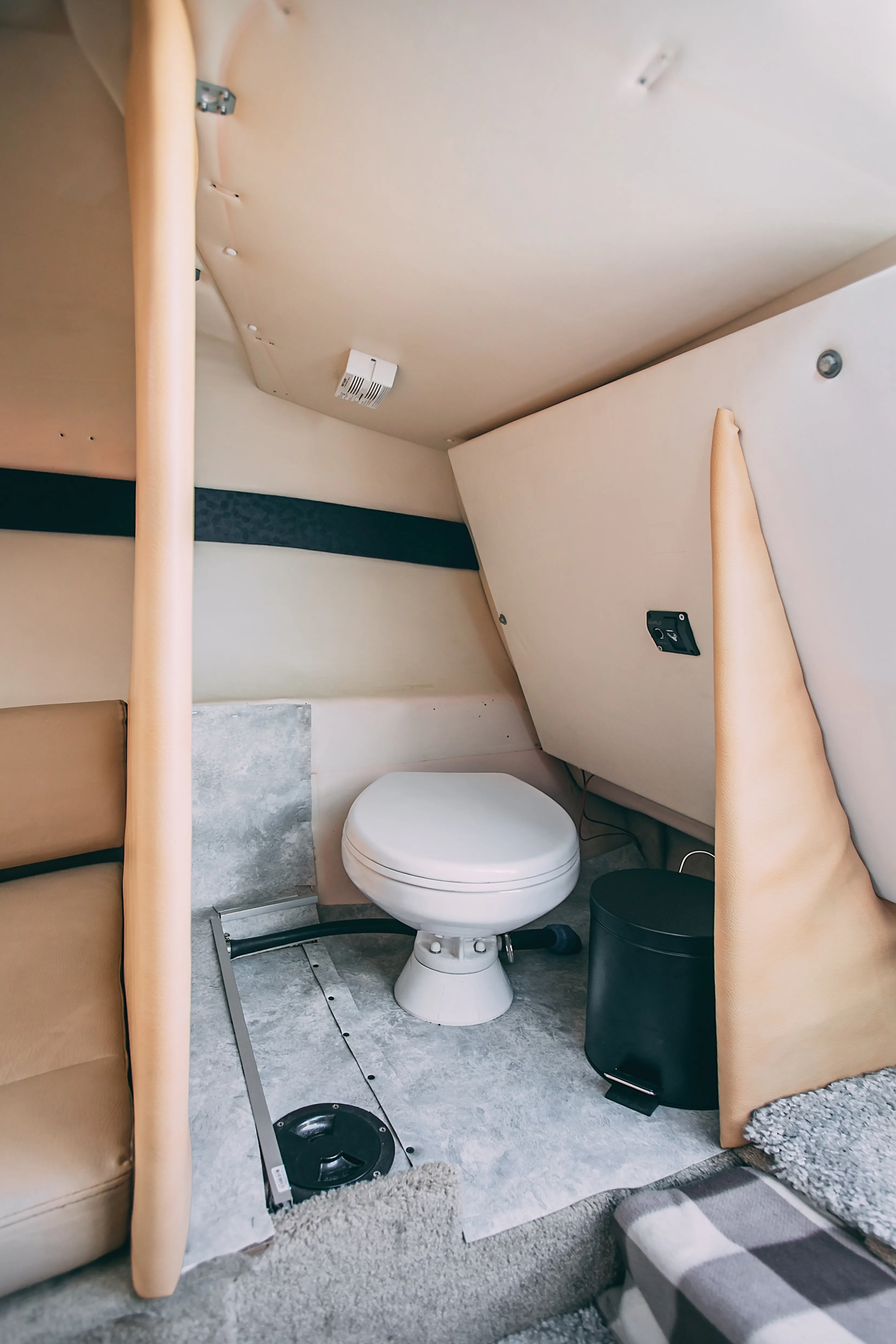 Катер Maxum 2400 «Кот Кокос» image- 13